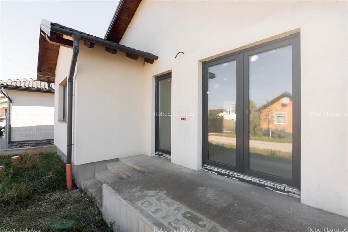 Reco Casa Osorhei in cartierul nou de case - 21