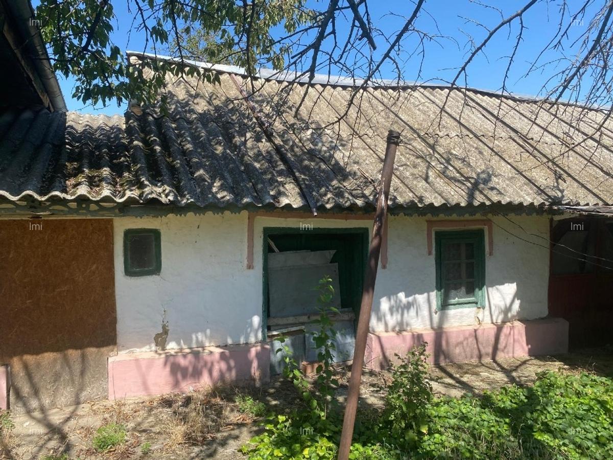 Vand casa caramida cu fundatie beton  +anexe +cladire anexa BCA +teren 3000 mp - 4