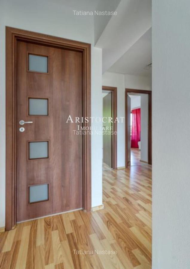 Vanzari Case / Vile Ostratu - proximitatea lacului - 7