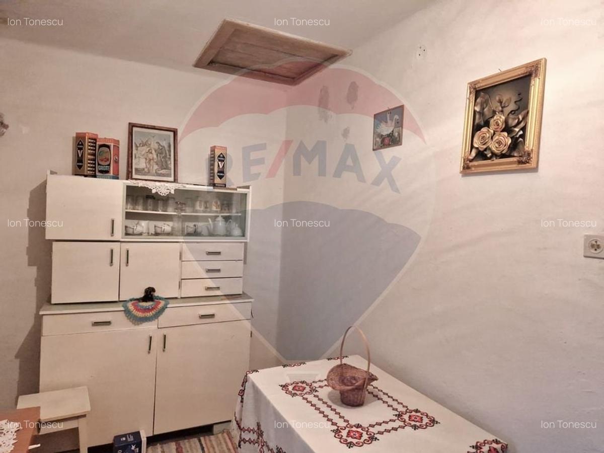 Casa / Vila cu 4 camere in Scaesti , Teren - 900 mp - 7