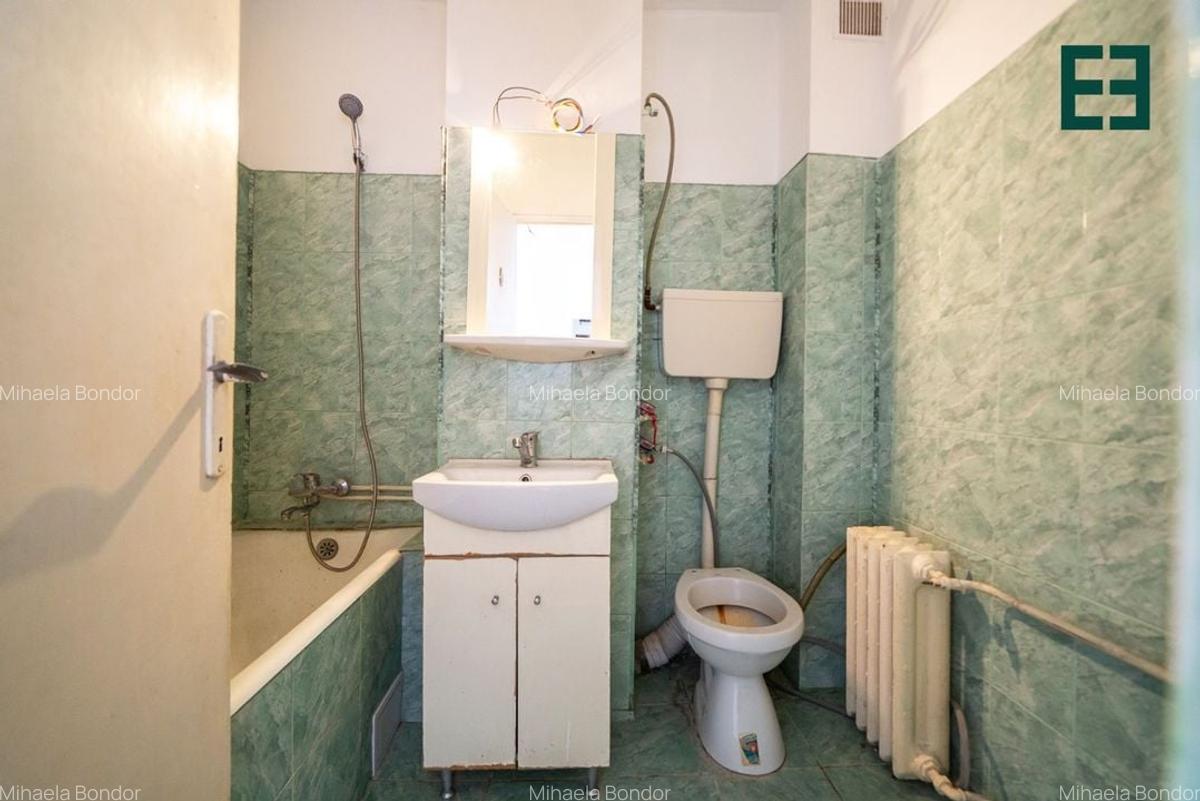Apartament cu 3 camere etajul 4 Cartierul A. Vlaicu - Arad - 13