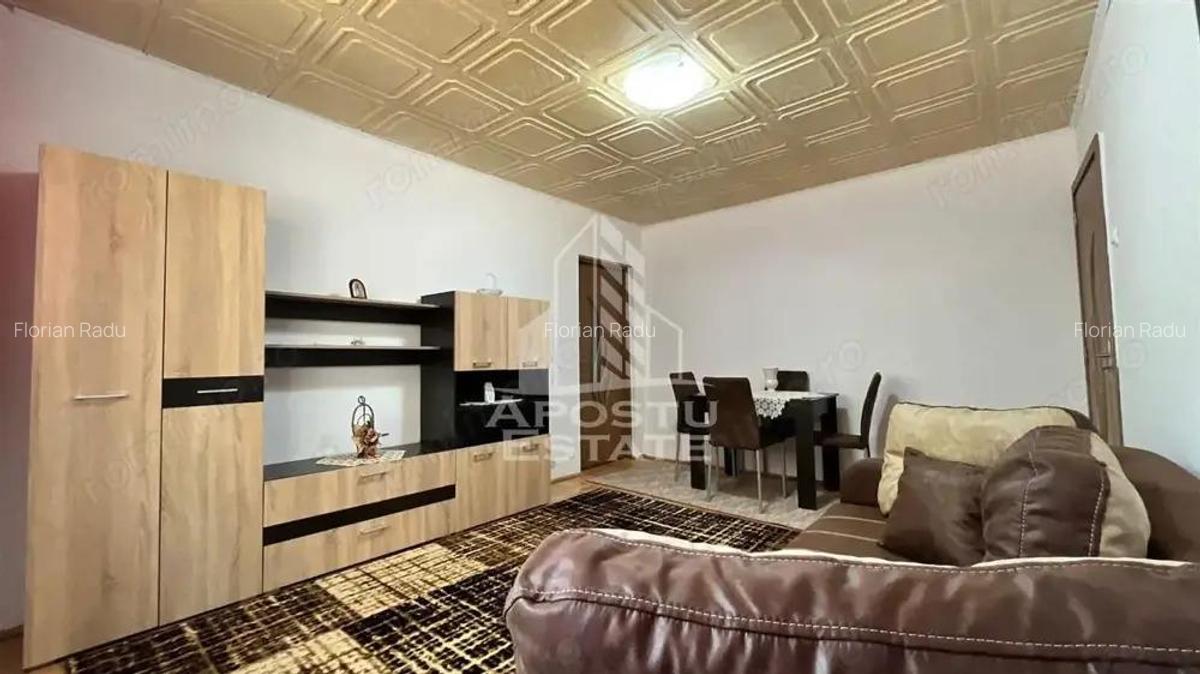 Apartament cu 3 camere, zona Dacia, Centrala Proprie - 2
