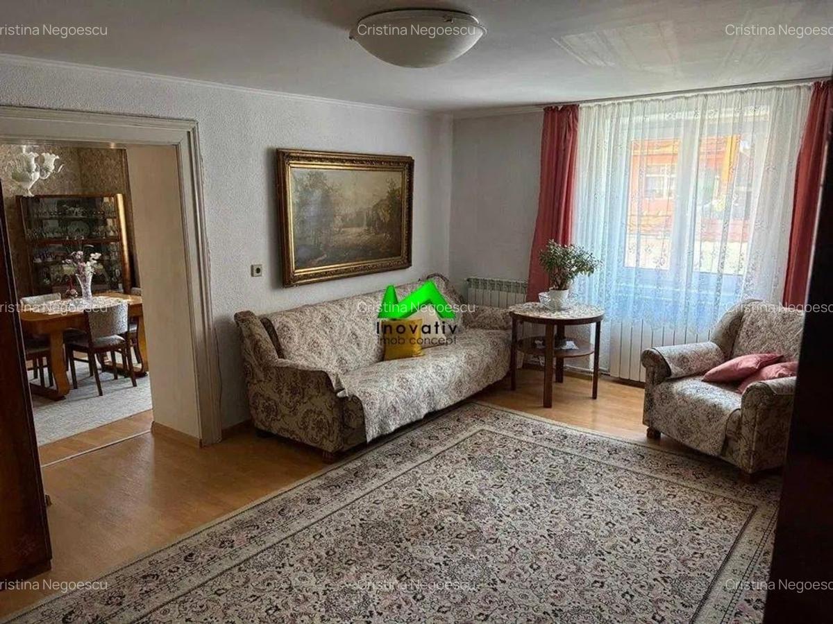 Casa individuala de vanzare 4 camere Sibiu Ultracentral - 1