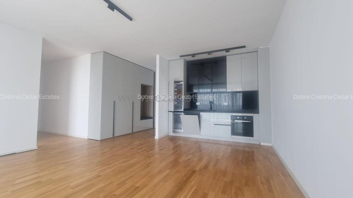 Apartament cu 4 camere decomandat în Băneasa - 6