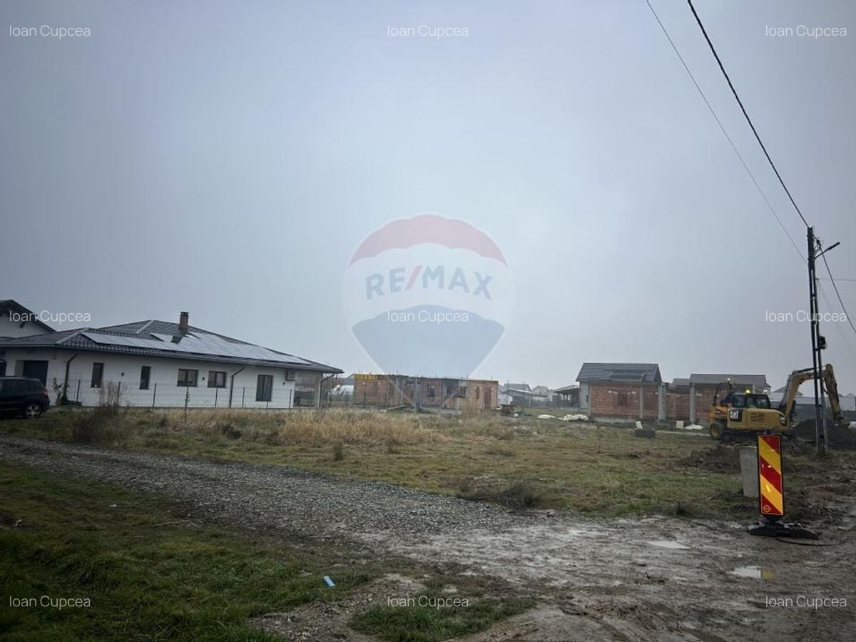 OCAZIE. Casa cu 4 camere de vanzare la rosu in Mocira. - 2
