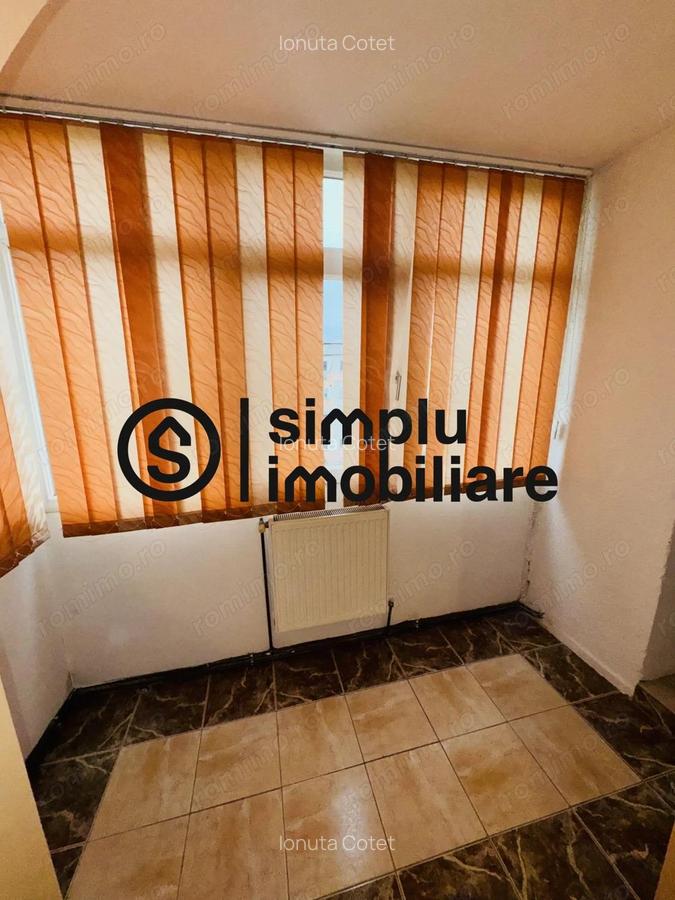 Apartament 2 camere, decomandat -1 MAI - 18