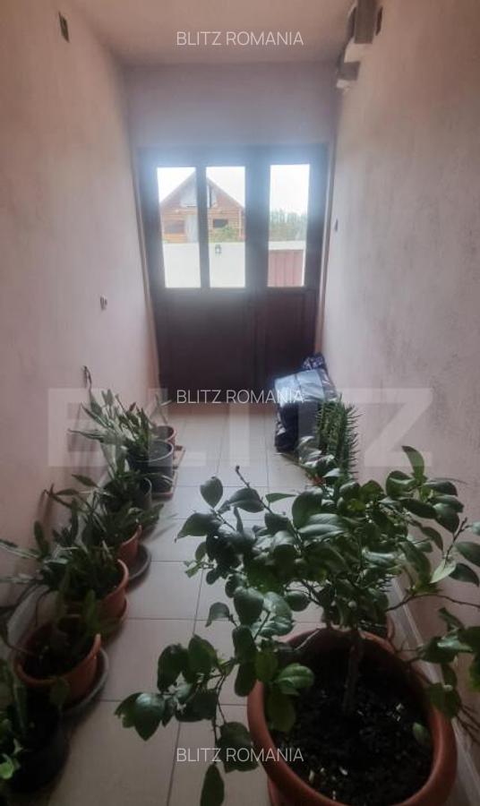 Proprietate multifunctionala,VILA,Teren 28000 mp+afacere pis - 28