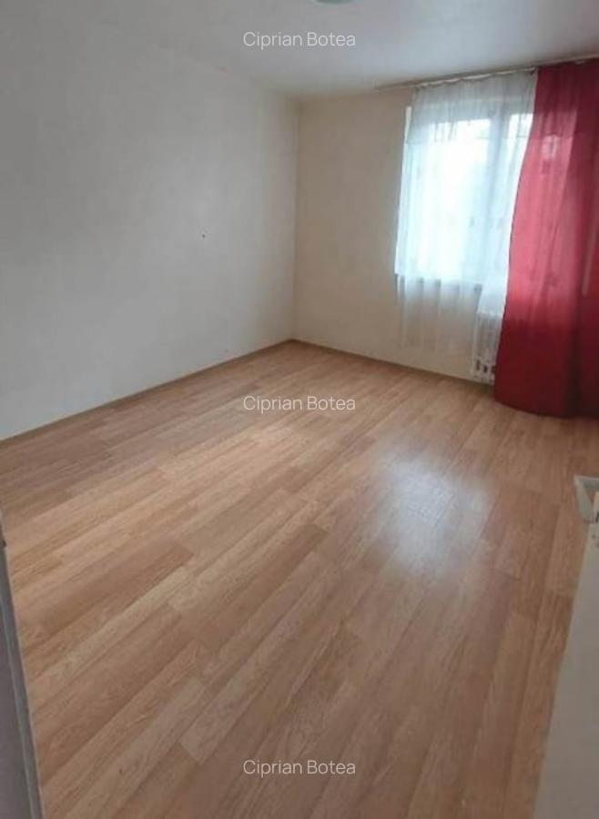 2 camere etaj 2/4 metrou Titan - 2