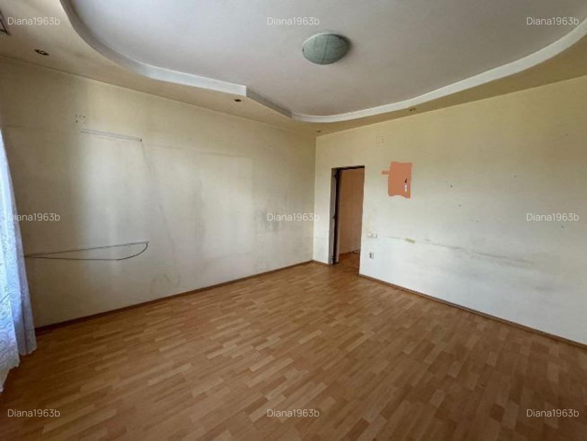 Apartament 2 camere de vanzare la vila - 2
