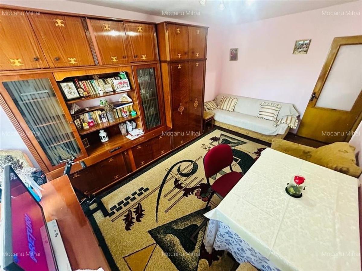 3 camere decomandat, bloc din 1980 zona Alaexandru-Rond Zimbru - 4
