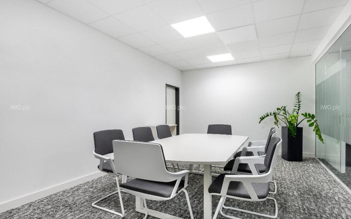 Spa?iu de birou privat pentru 1 persoana in Regus Hermes - 3