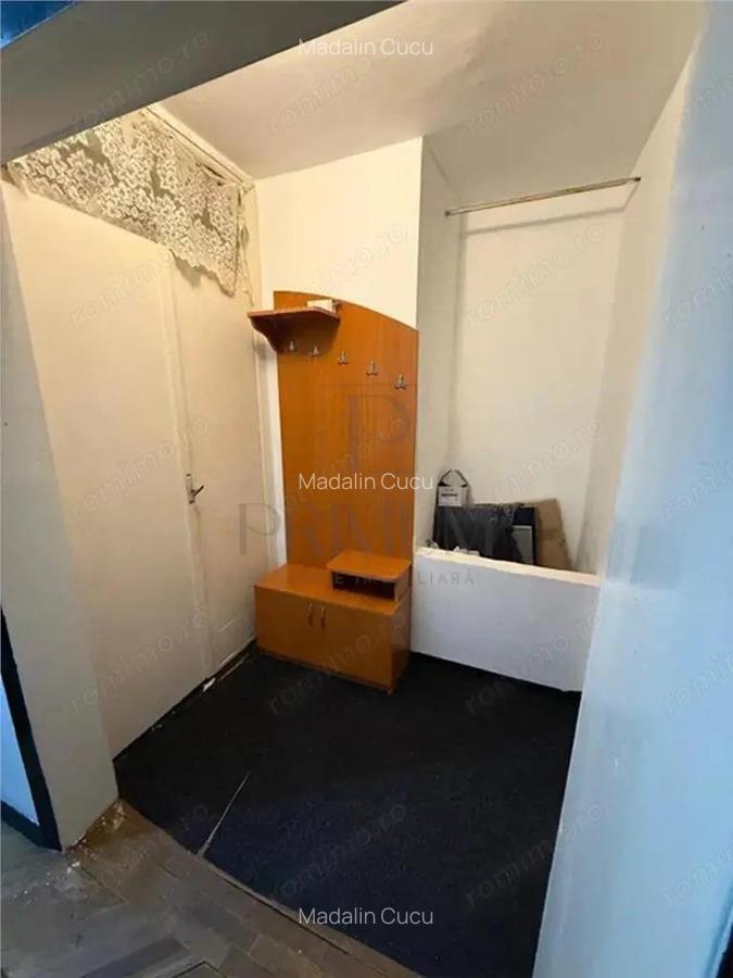 DAMBOVITA - 3 CAM - DECOMANDAT - ETJ.2 - CENTRALA - ZONA EXCELENTA - 7