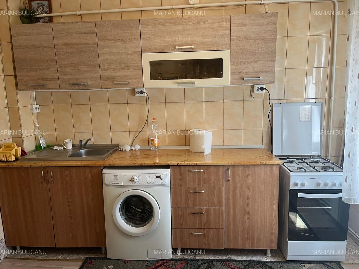Apartament cu 3 camere decomandat, mobilat în Alexandru cel Bun - 6