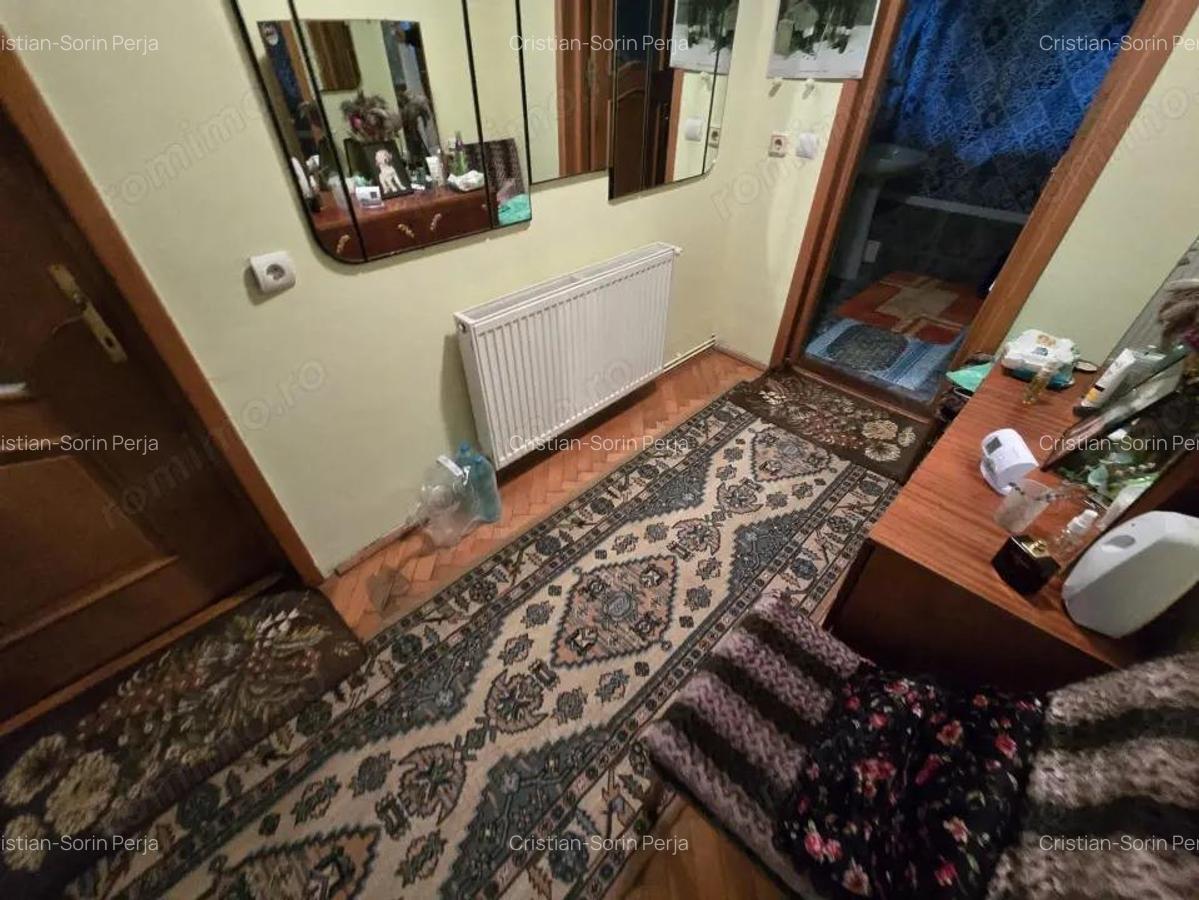 Casa ?i teren intravilan in suprafa?a de 1730 mp, Maracineni - 8