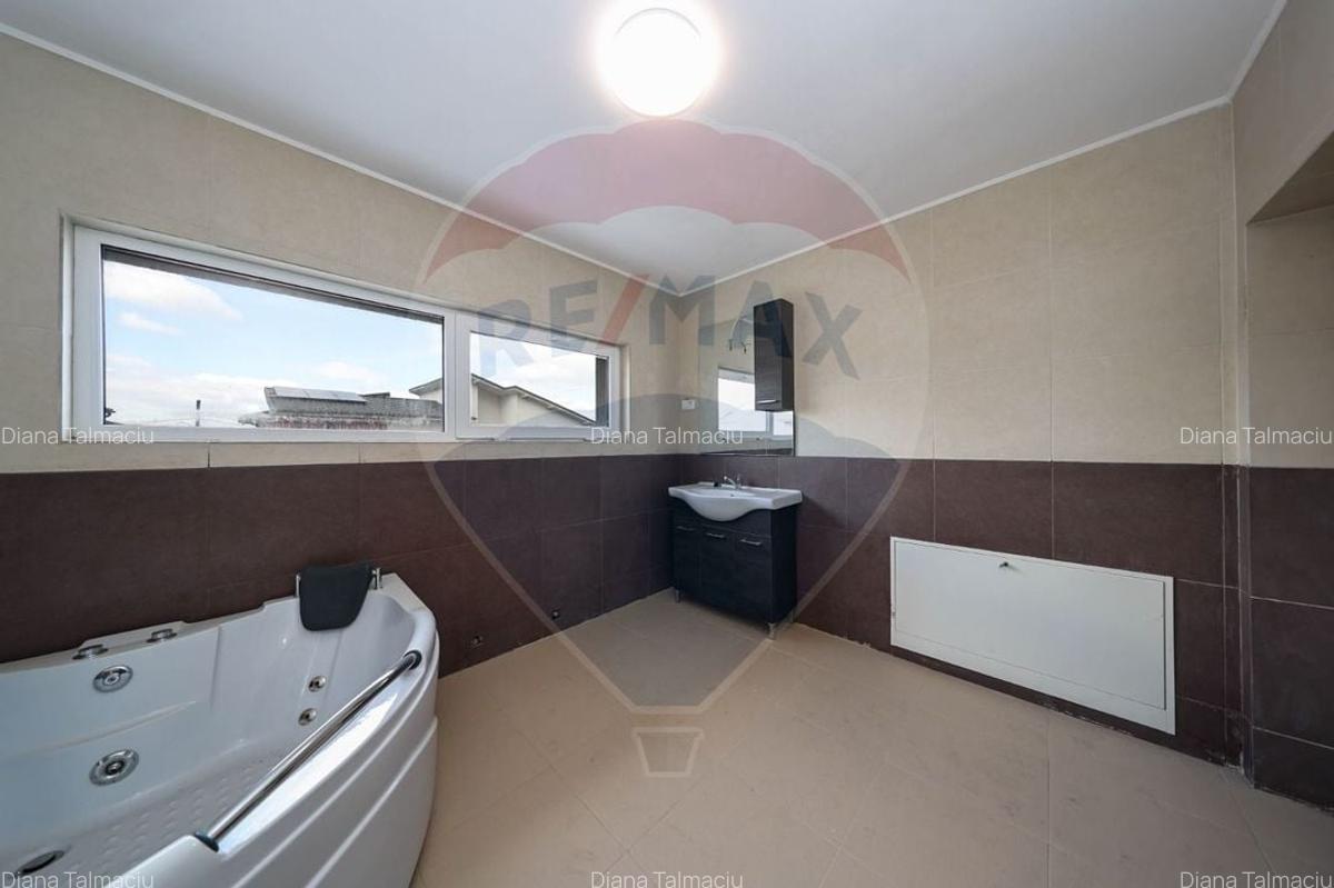 Casă cu 4 camere în Tărlungeni - 16
