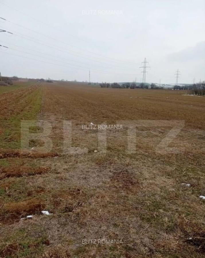 Teren intravilan, 811 mp, zona Jieni - 1