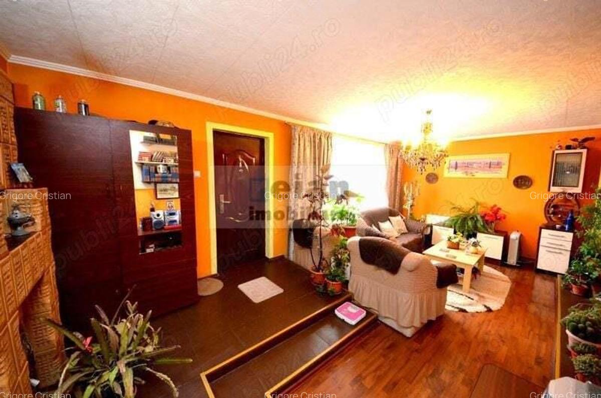 Cheia, Maneciu Pamanteni - Vila 2009, 250mp, 5 Camere, 1300mp Teren - 9