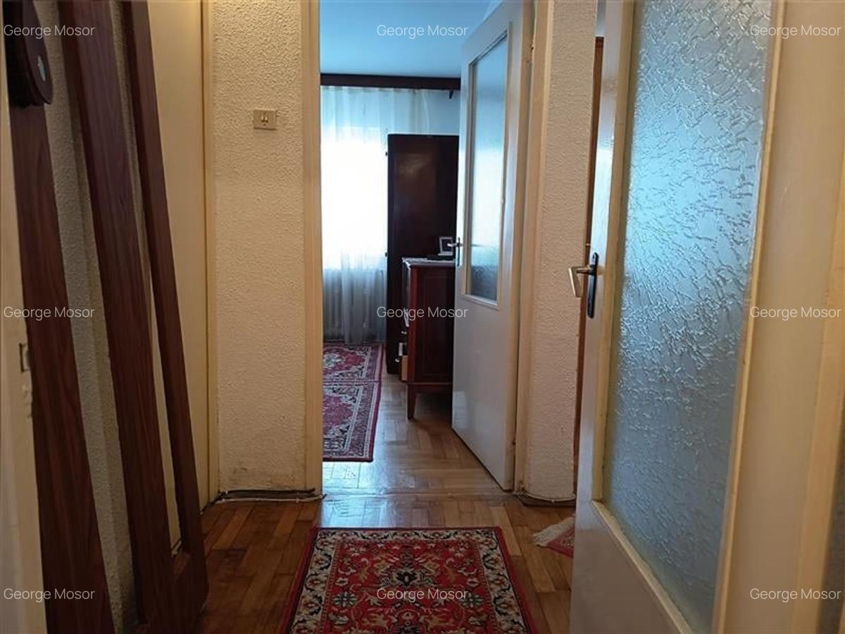 Apartament decomandat,zona de interes, potential ridicat,Calea Bucuresti,Astra,B - 11