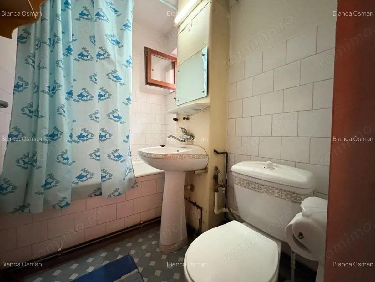 Vanzare apartament 3 camere, situat in Targu Jiu, Aleea Plopilor - 8