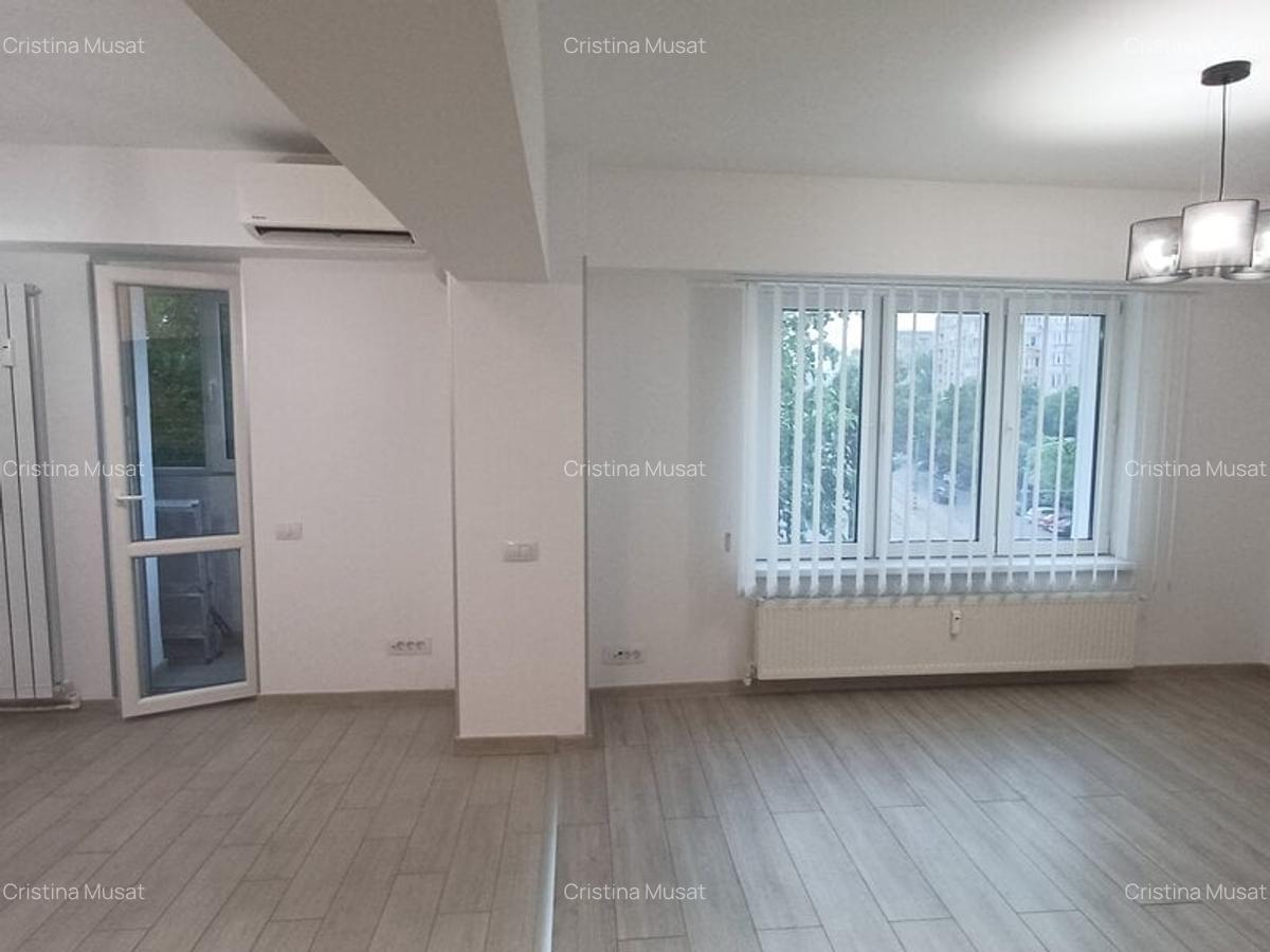 Garsoniera Calea Calarasilor-bloc mixt-stradal - 3