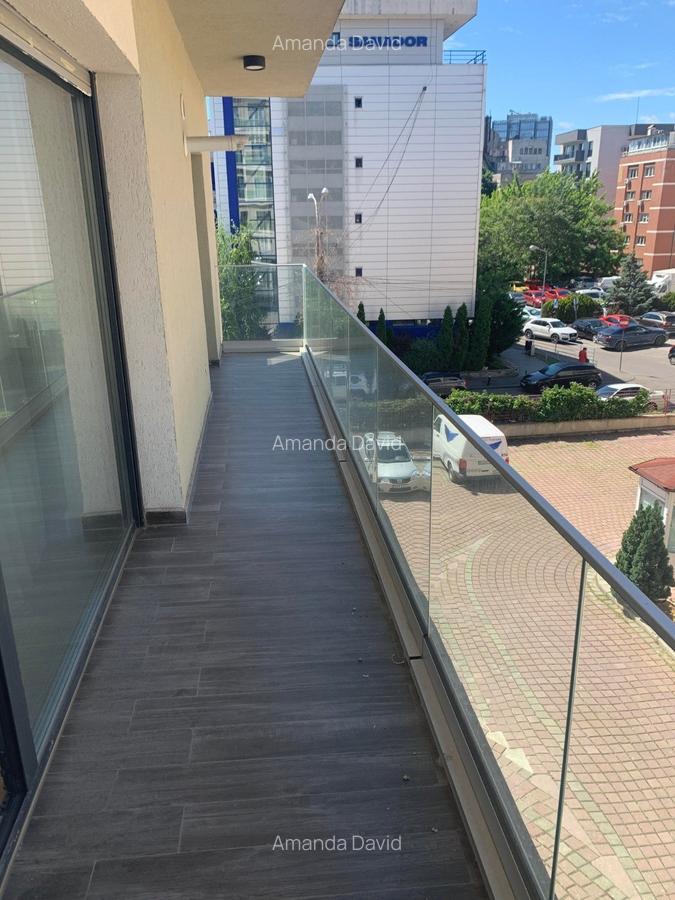 Apartament cu 3 camere semidecomandat în P-ța Victoriei - 13