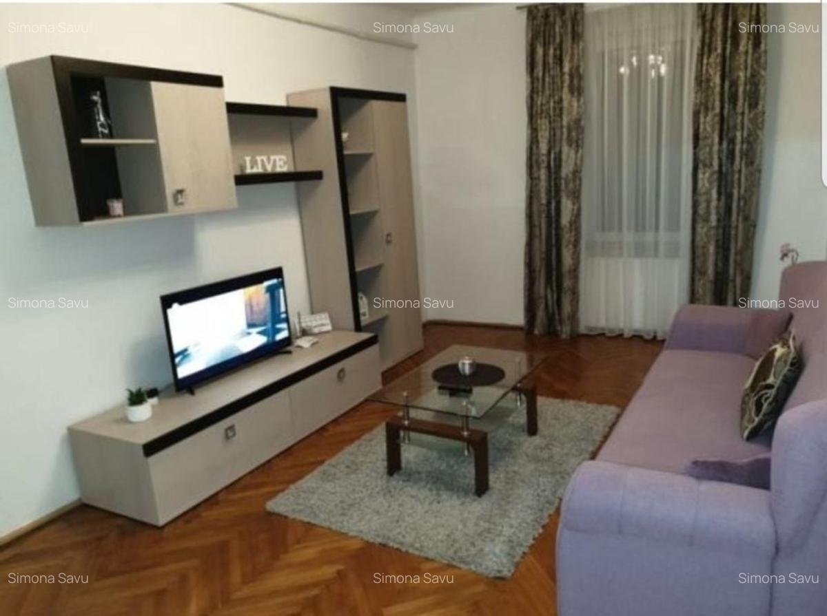 Apartament cu 2 camere decomandat în Central - 2