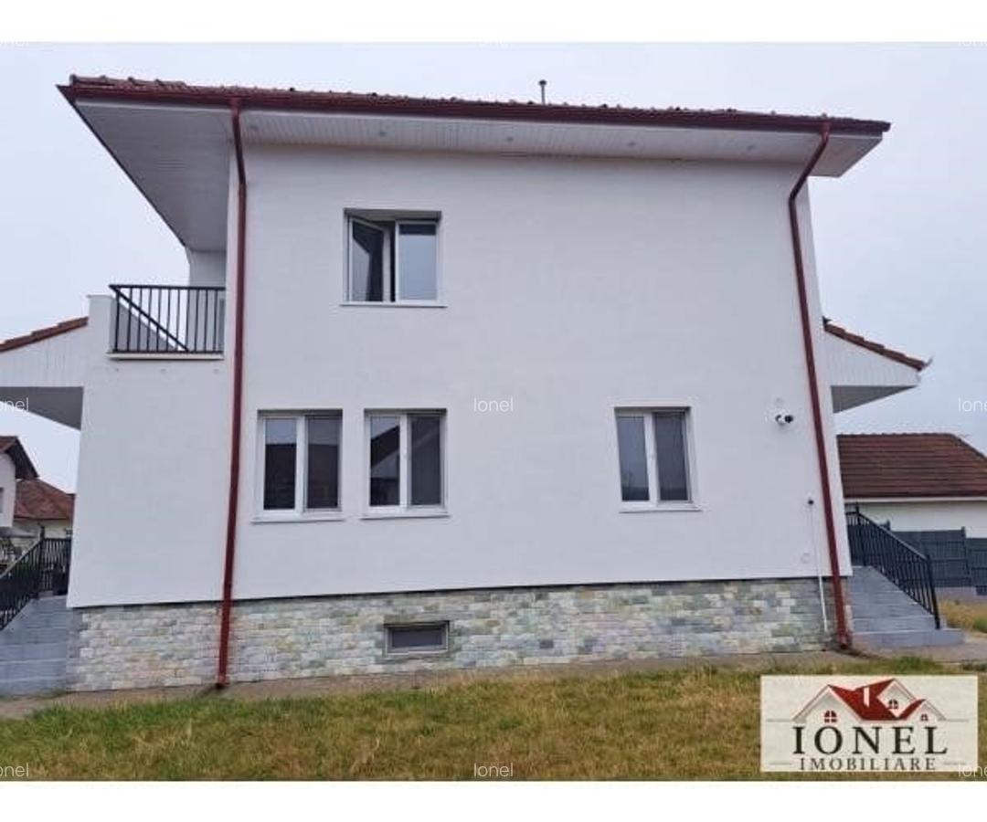 Casă individuală cu 3 camere în Est - 2
