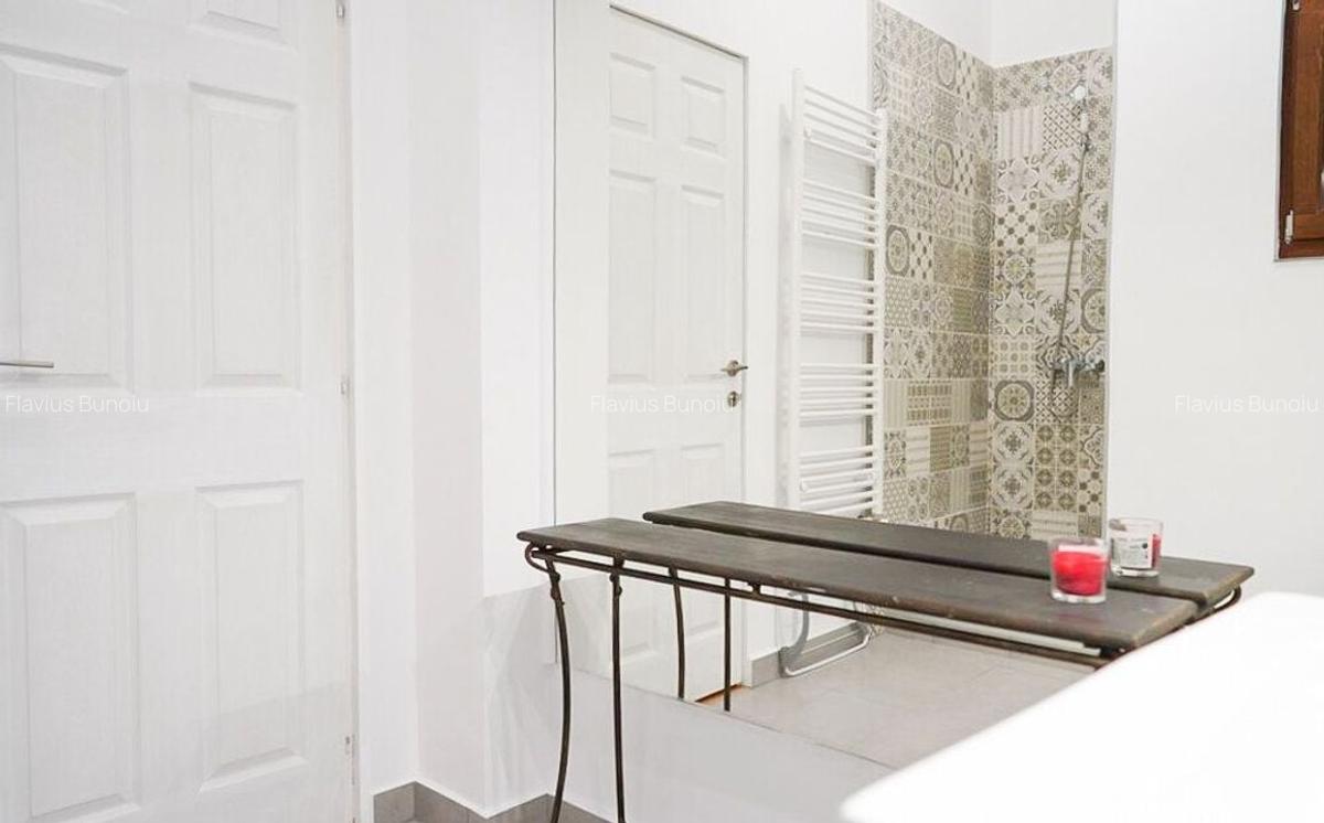 Apartament cu 3 camere decomandat în Central - 17