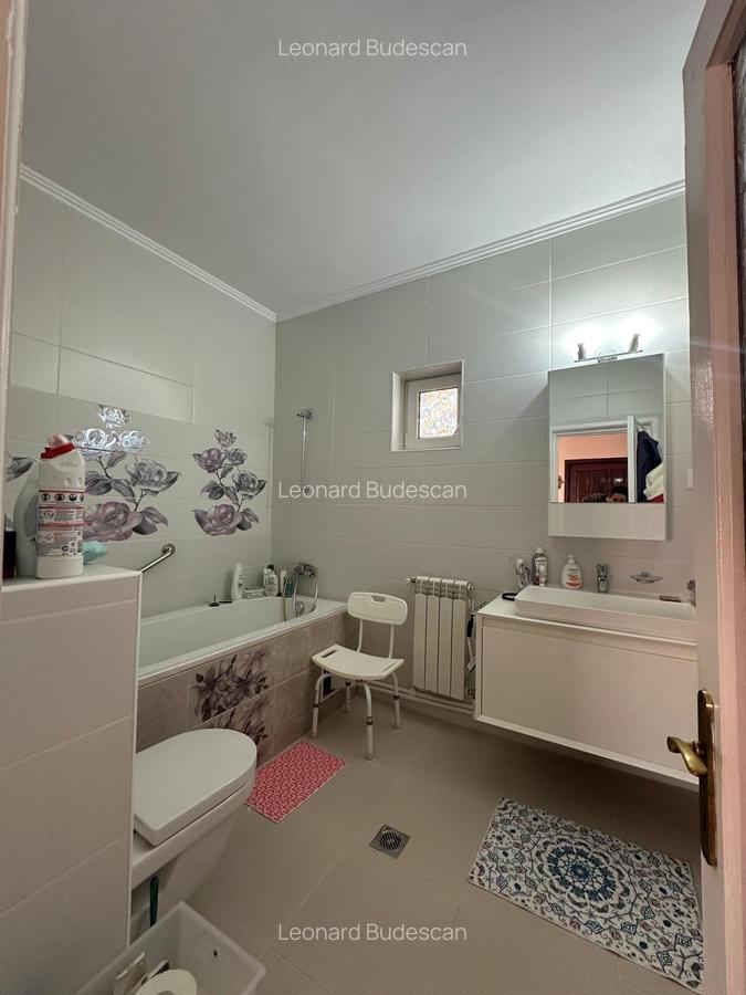 EXCLUSIVITATE! Casa 5 camere - zona Centrala -  330.000 euro - 16