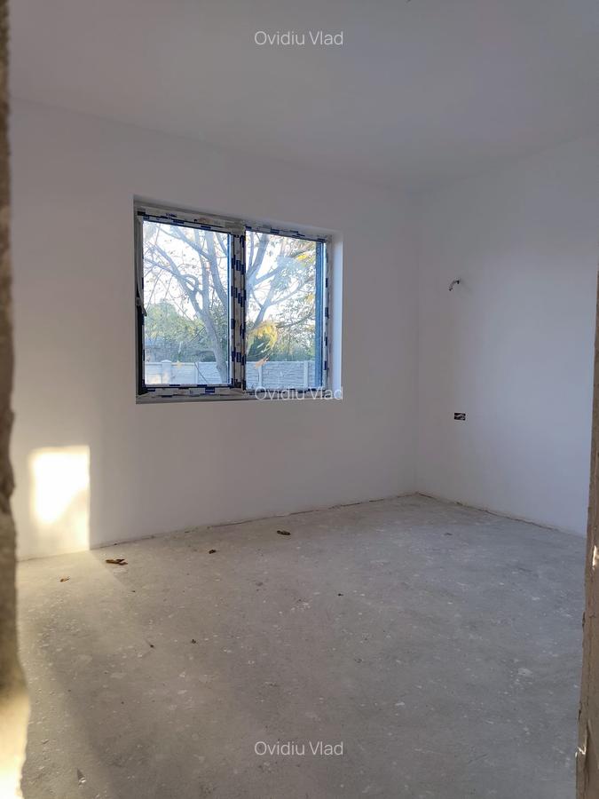 FARA COMISIOANE in Gulia vatra Satului la drum asfaltat casa 4 camere 2 bai P+M - 21