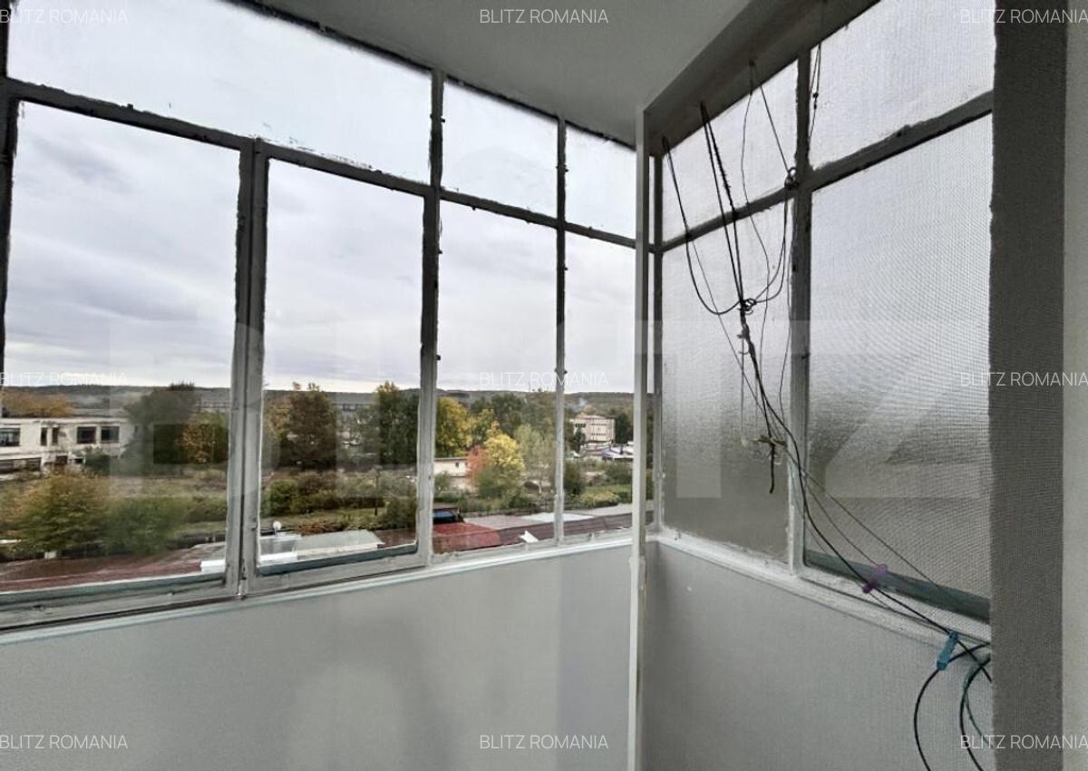 Apartament 2 camere, semidecomandat, in Plopeni - 9