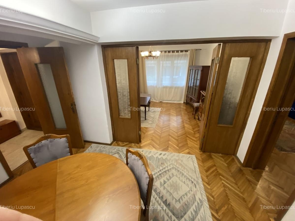 Apartament 3 camere decomandate, central - 4