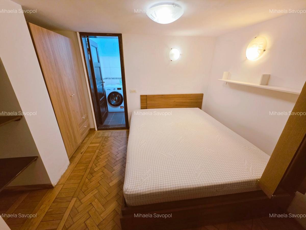 Garsoniera dubla Sala Palatului et 1/7  bloc 1960 centrala proprie 42 mp - 2