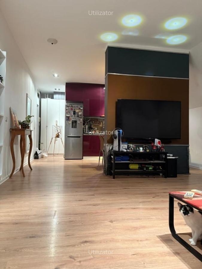 Apartament 3 camere la mansarda cu pod genero, zona Modern - 11