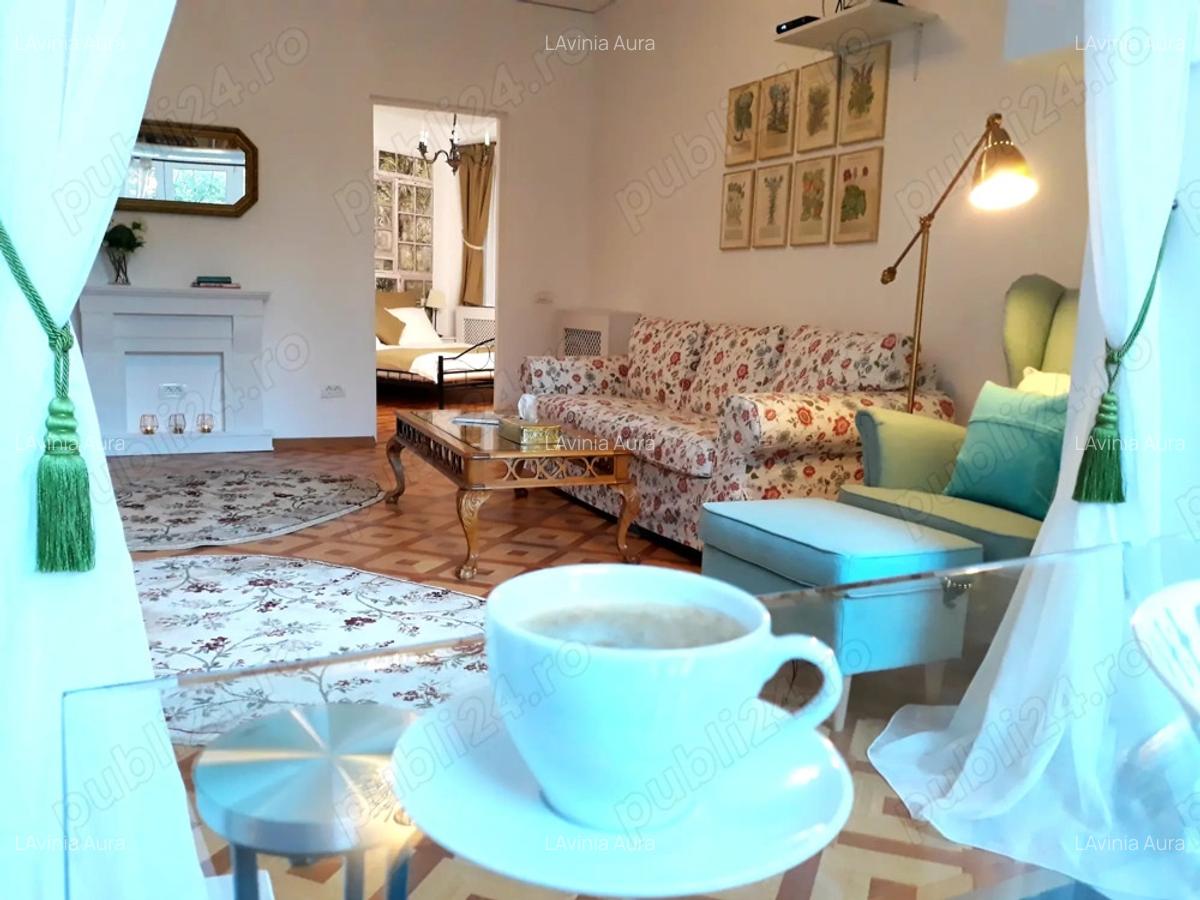 Charming 1-Bedroom Apartment University Square - 5