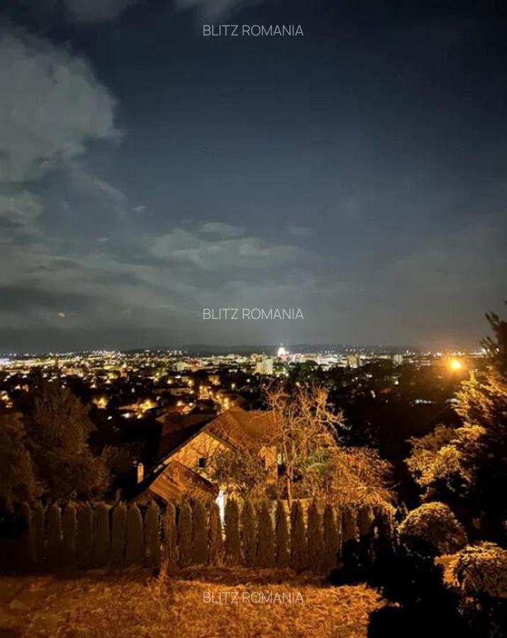 Parcela de 3,72 ari zona reziden?iala pe deal, utili - 4