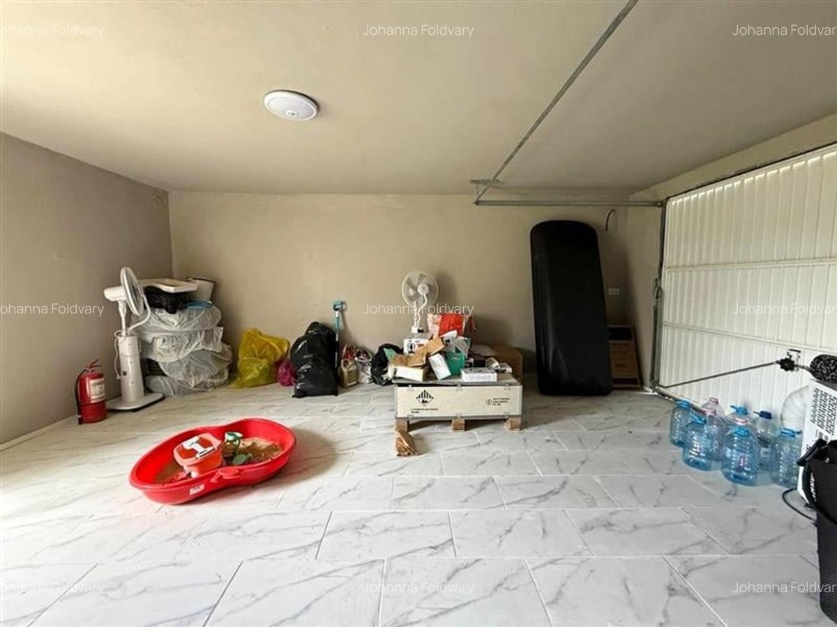 Casă cu 5 camere în Dumbrăvița - 10