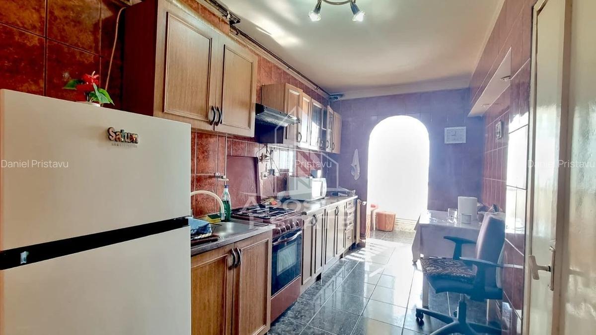 Apartament decomandat cu 3 camere, vedere pamoramica, zona Dacia - 3