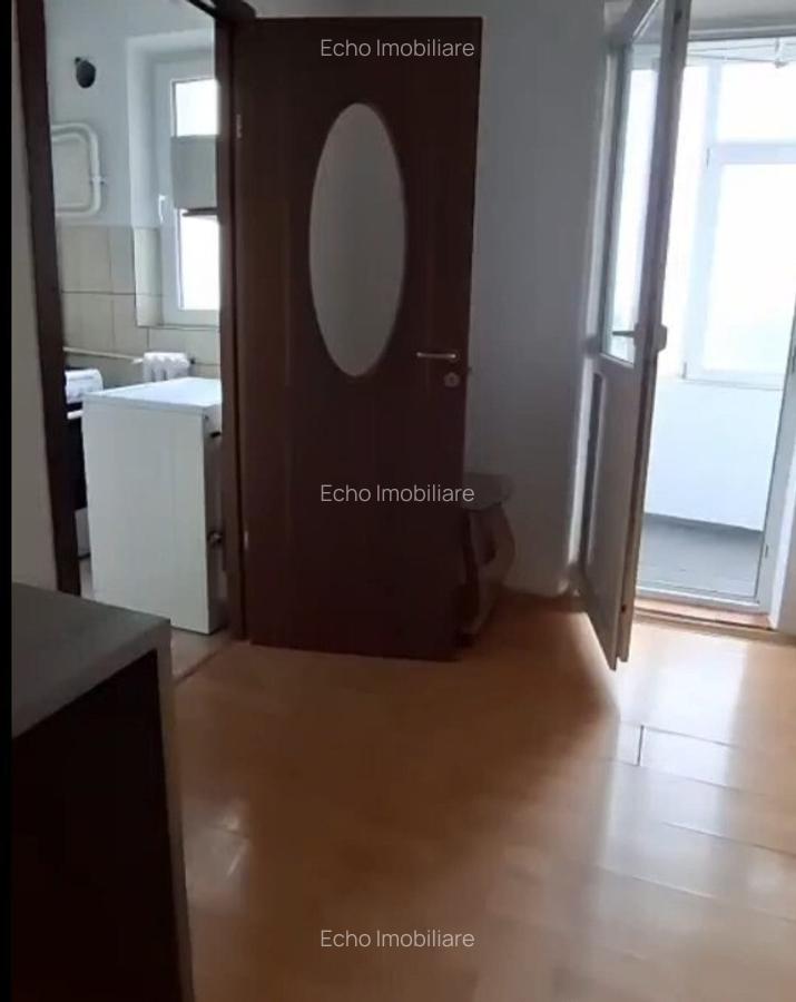 IN BLOC DE APARTAMENTE - TATARAS - VANZARE GARSONIER 25 m - 5