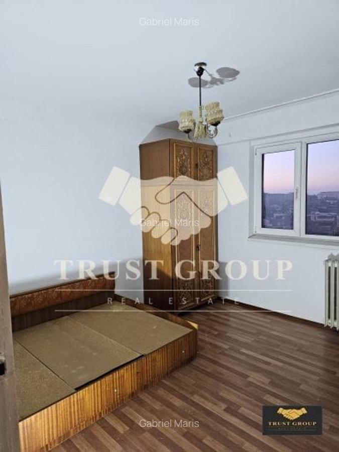 Apartament cu 3 camere semidecomandat în Victoriei - 1