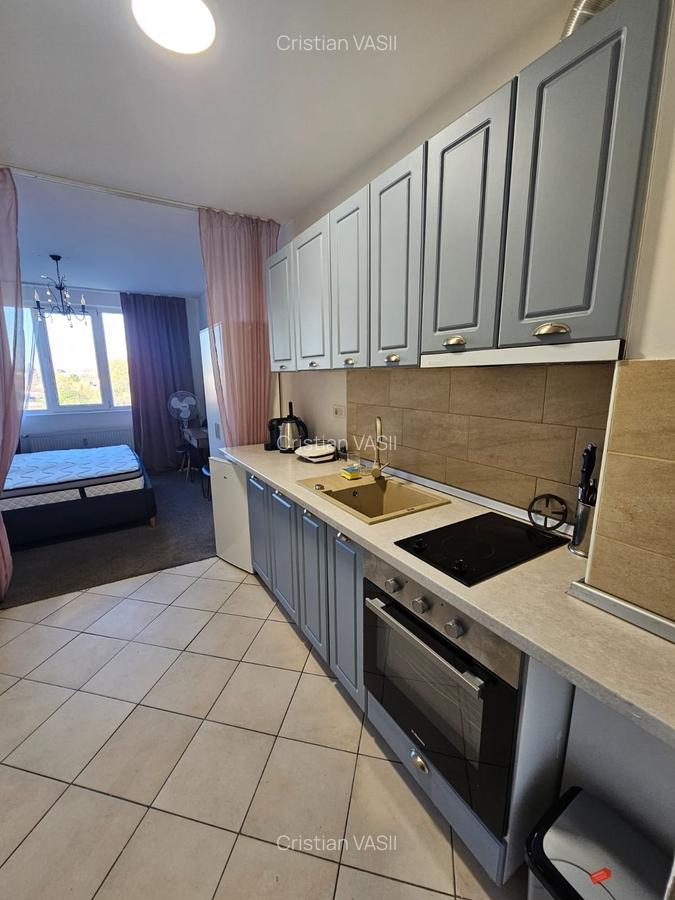 Garsoniera etaj 2 zona Iulius Town / bloc reabiliat !! - 3
