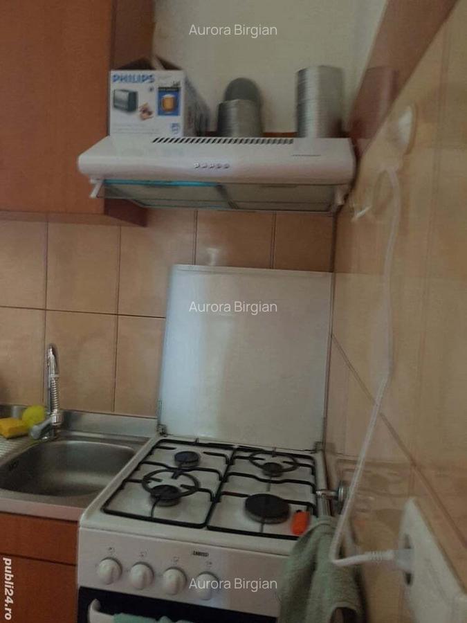 Proprietar vand apartament 3 camere , Pia?a Maria, parter, 127000 , tel. - 5 Proprietar vand apartament 3 camere , Pia?a Maria, parter, 127000 , tel. - 5