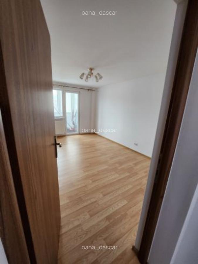 Apartament decomandat - 4