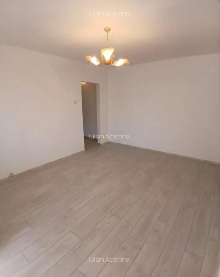 APARTAMENT 3 CAMERE, SEMIDECOMANDAT, ETAJ 2, RENOVAT RECENT, - 8