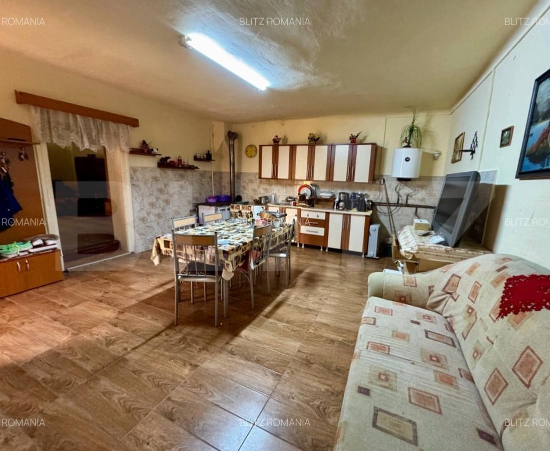 Casa  de vanzare, 3 camere, 86 mp - langa piata Cibin - 9