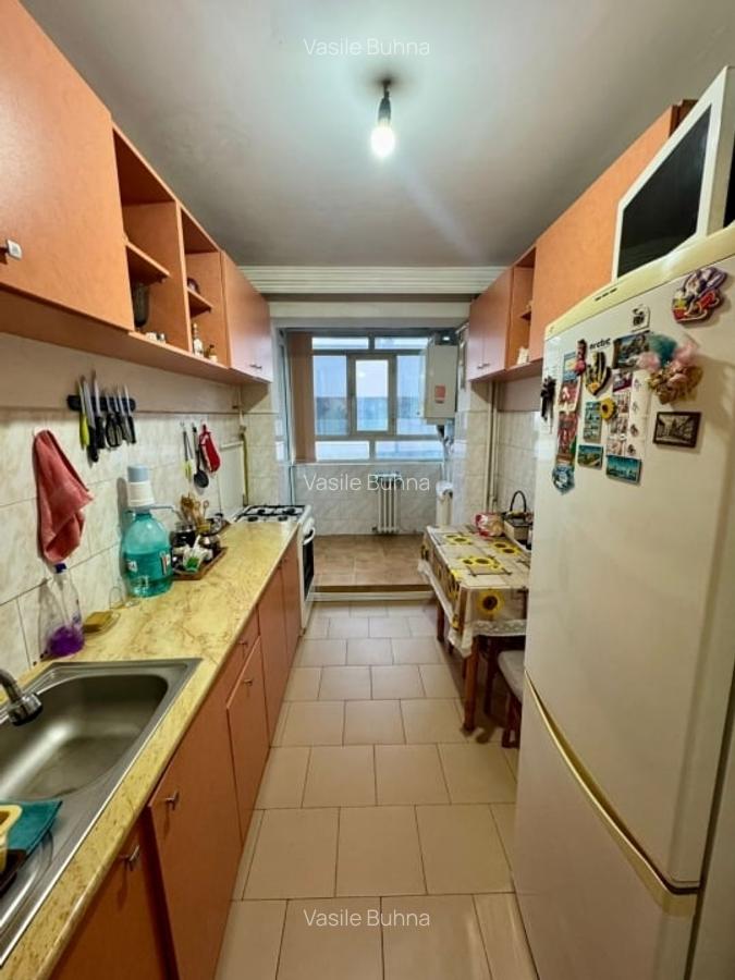 PODU ROS - SENS GIRATORIU - 3 CAMERE DECOMANDAT - ETAJ INTERMEDIAR - 8