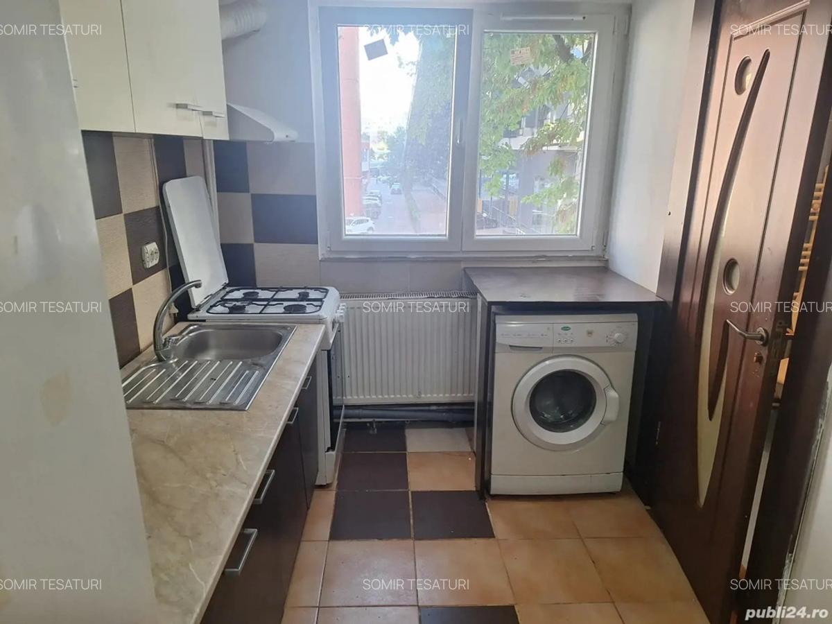 INCHIRIEZ si la straini garsoniera in spate la Mega Mall Pantelimon la 1300 lei - 1 INCHIRIEZ si la straini garsoniera in spate la Mega Mall Pantelimon la 1300 lei - 1