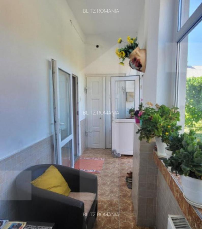Casa cu 4 camere de vanzare in Sanandrei - Centru - 6