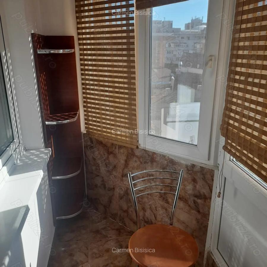 Inchiriez apartament cu doua camere, zona Zavoi - 5