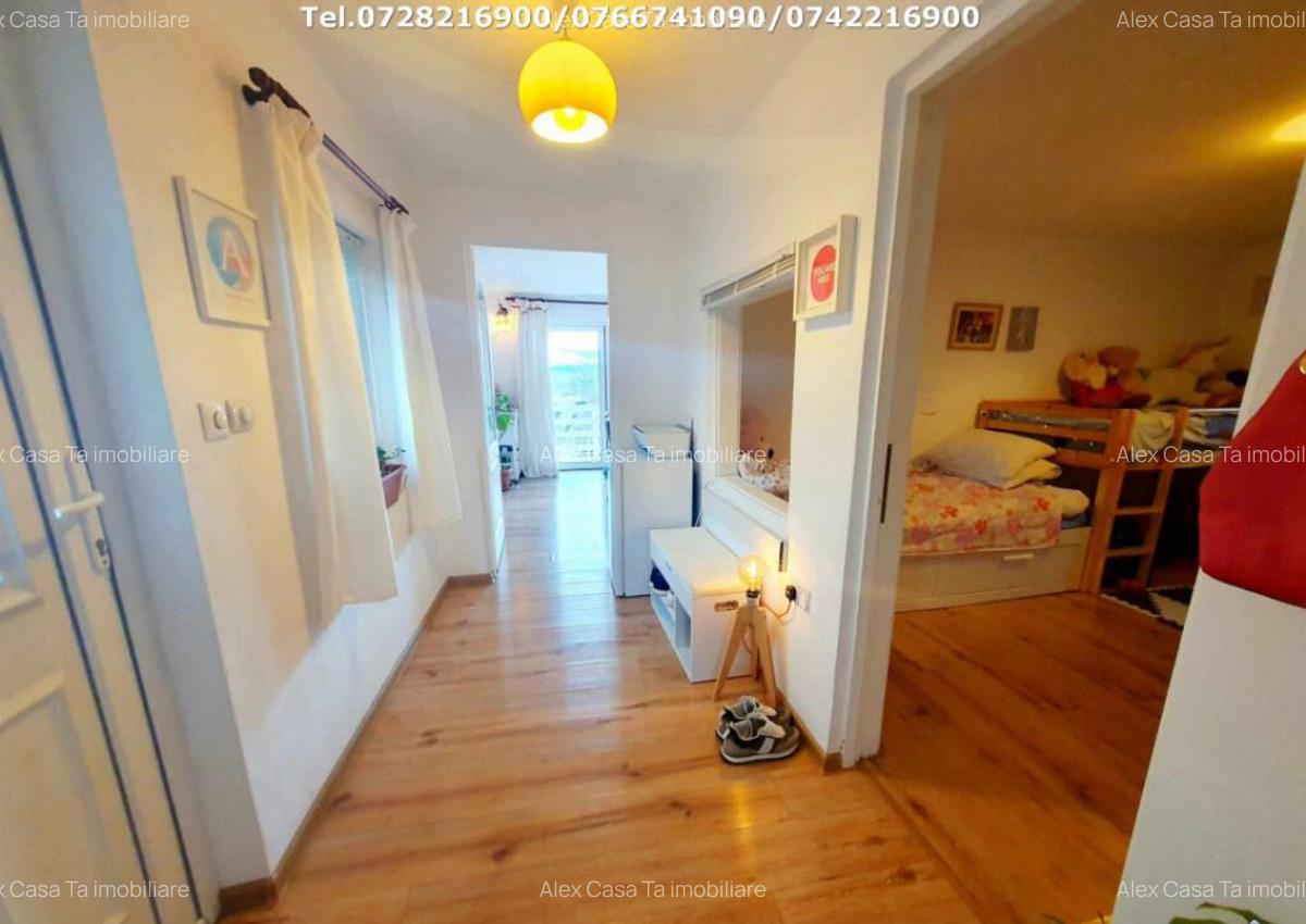 Inchiriere casa cocheta, situata in Tetila (Curti?oara Go - 9